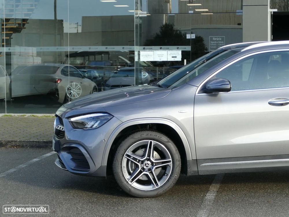Mercedes-Benz GLA 250 e AMG Line - 14