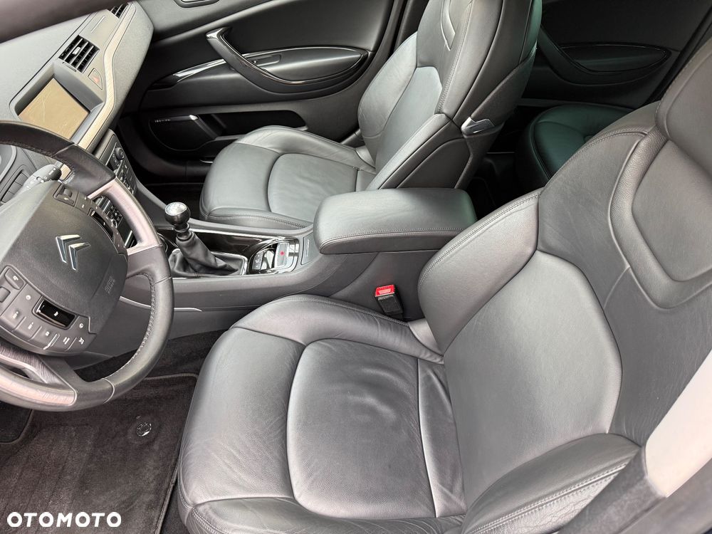 Citroën C5 HDi 135 Exclusive - 18