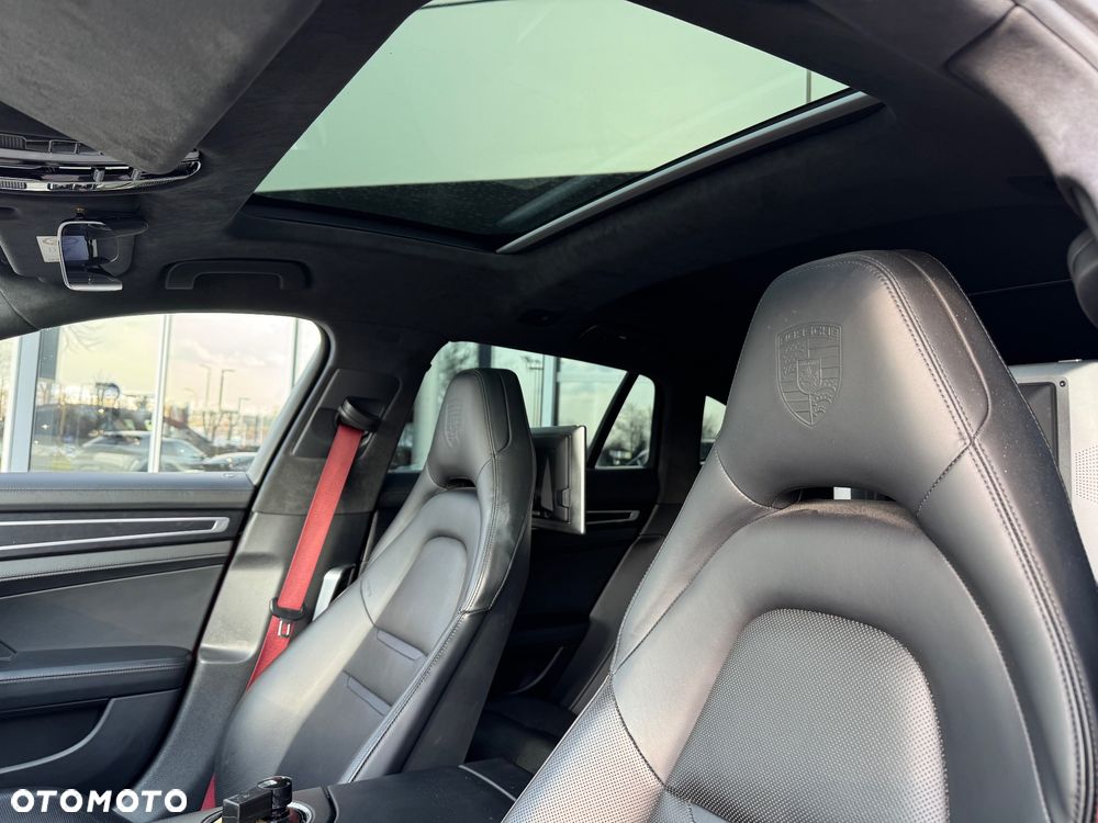 Porsche Panamera - 32