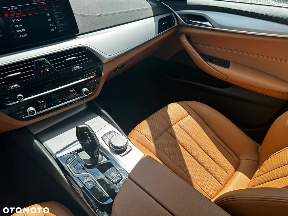 BMW Seria 5 - 33