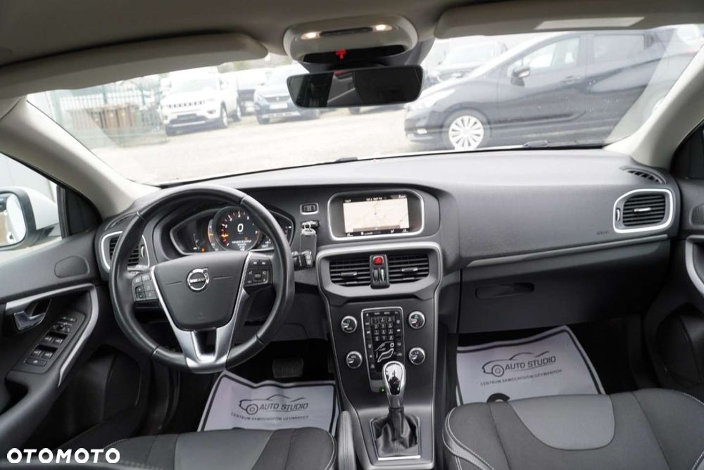 Volvo V40 T2 Geartronic Momentum - 5
