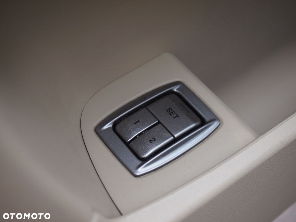 Jaguar XF 3.0 V6 D Premium Luxury - 22