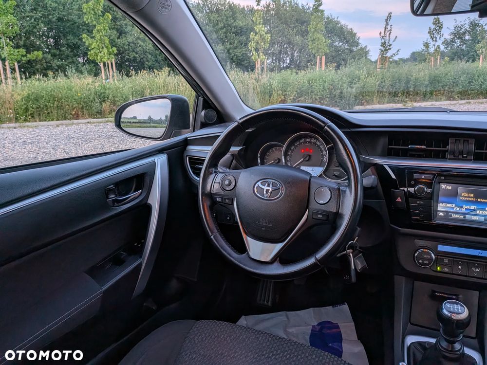 Toyota Corolla 1.6 Prestige EU6 - 6