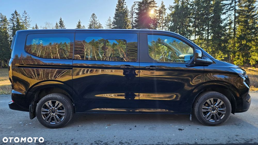 Ford Tourneo Custom - 4