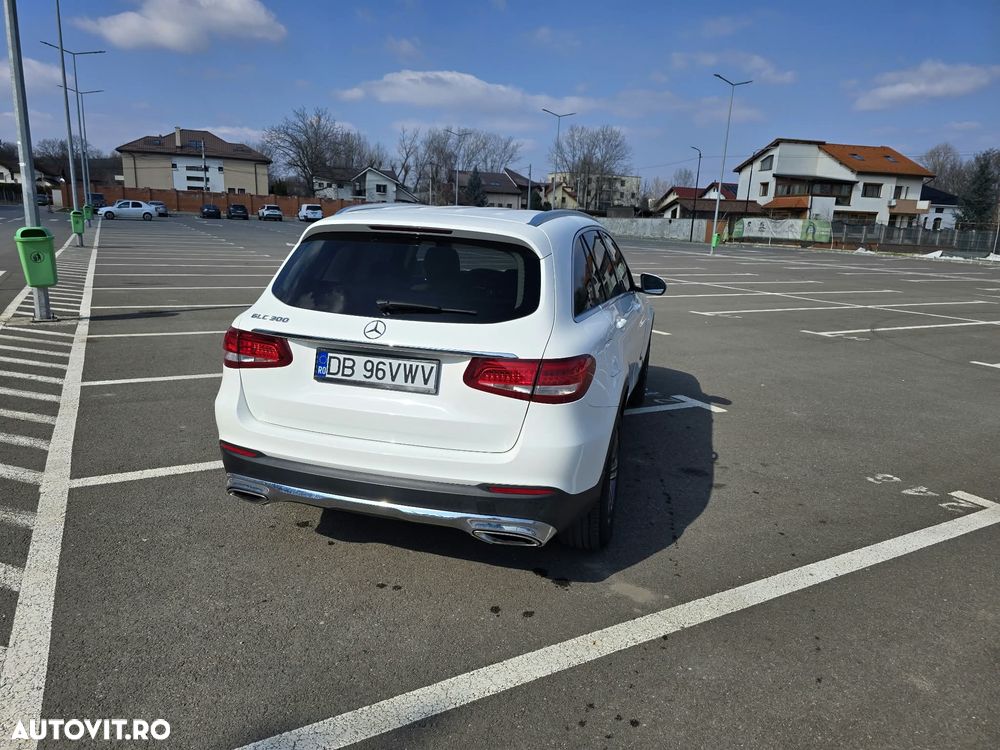 Mercedes-Benz GLC - 7