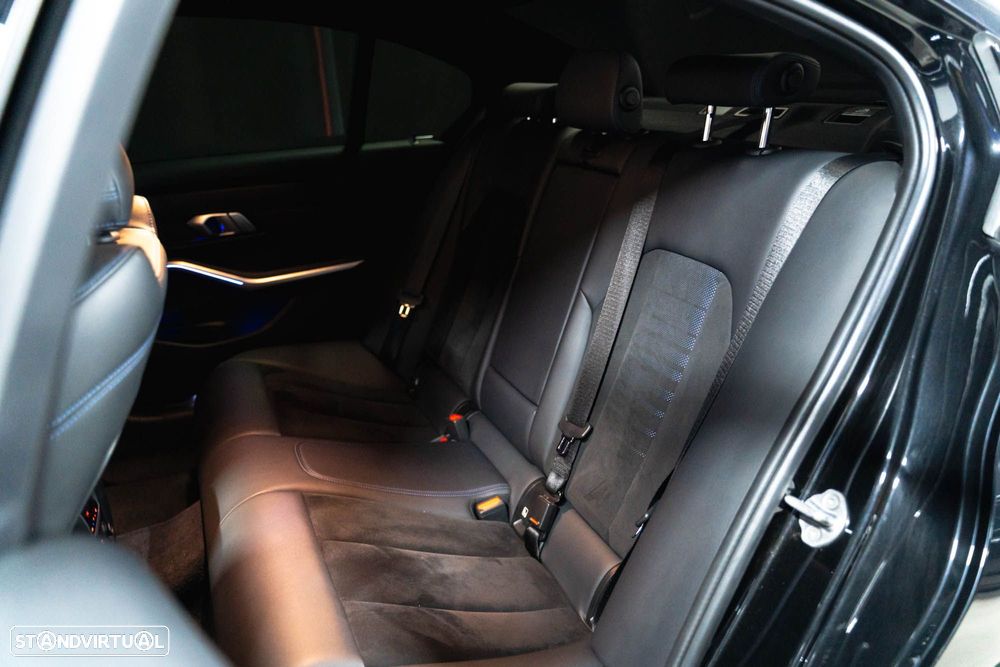 BMW 320 d Pack M Auto - 16
