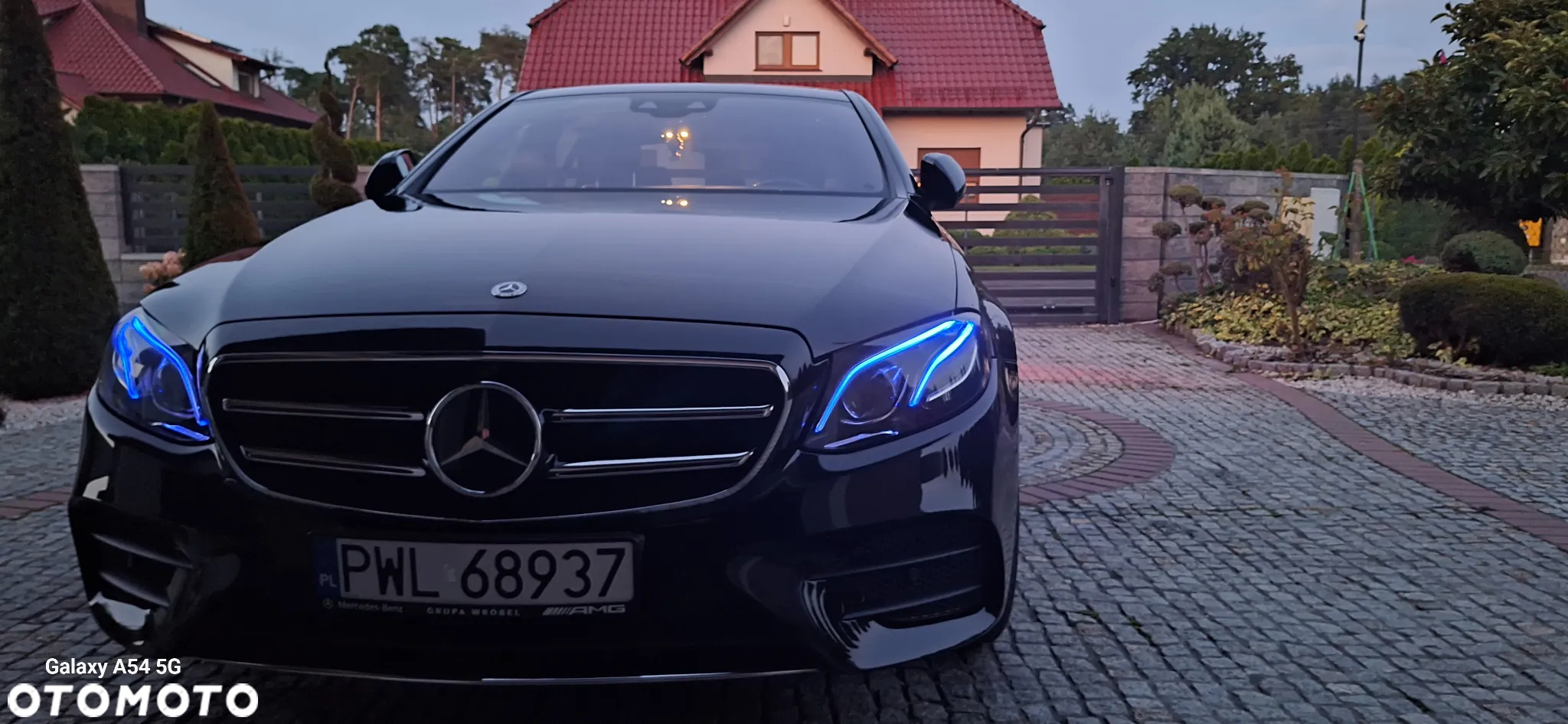 Mercedes-Benz Klasa E 220 d 4Matic 9G-TRONIC AMG Line - 24