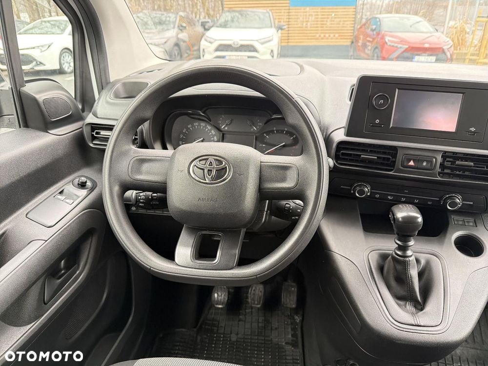 Toyota Proace City Verso 1.5 D-4D Combi - 11