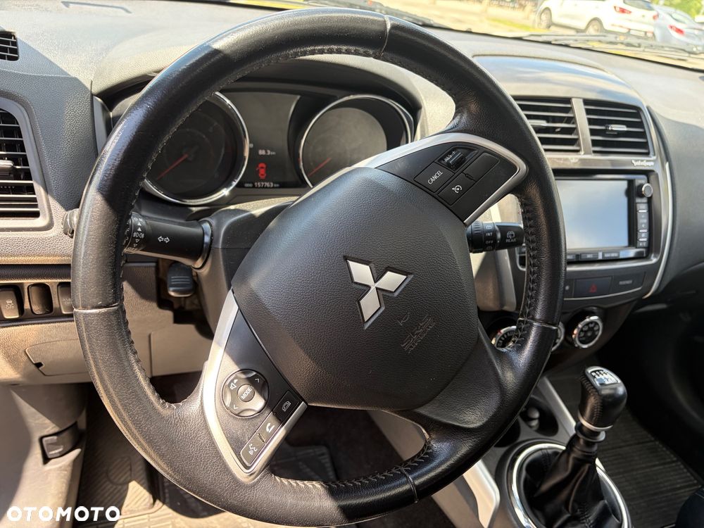 Mitsubishi ASX 1.8 DID Instyle NAVI 4WD AS&G - 14
