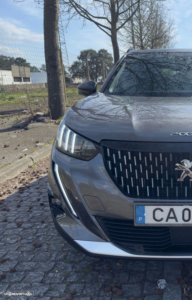 Peugeot 2008 1.2 PureTech GT Line - 3