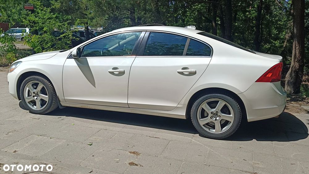 Volvo S60 2.5 T5 - 12