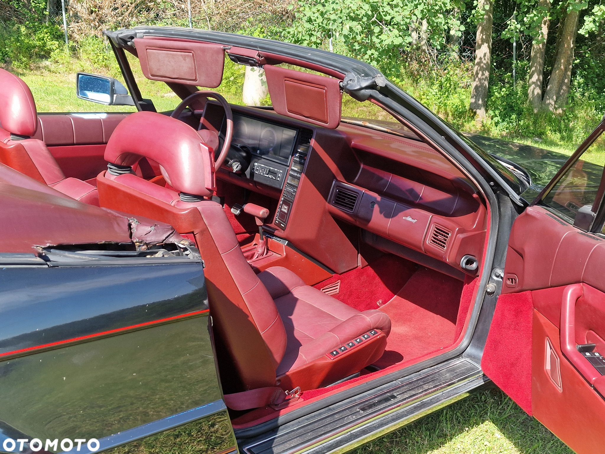 Cadillac Allante - 20