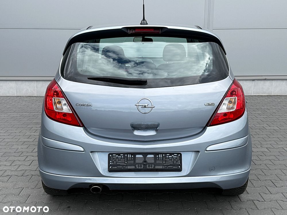 Opel Corsa 1.6 Turbo GSi - 11