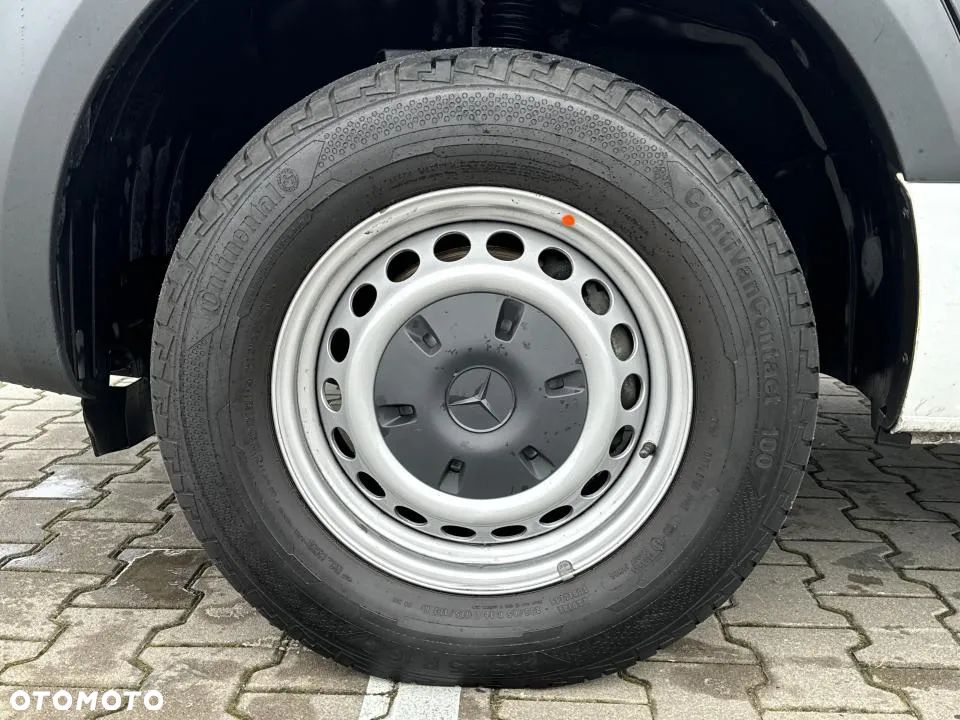 Mercedes-Benz Sprinter - 10
