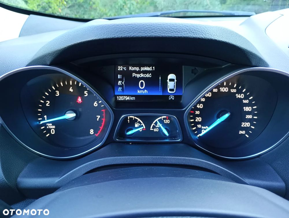 Ford Kuga 1.5 EcoBoost 2x4 Titanium - 26