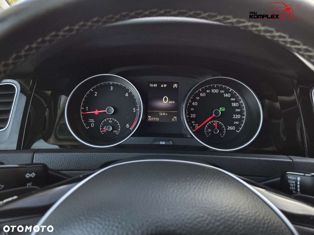 Volkswagen Golf - 20