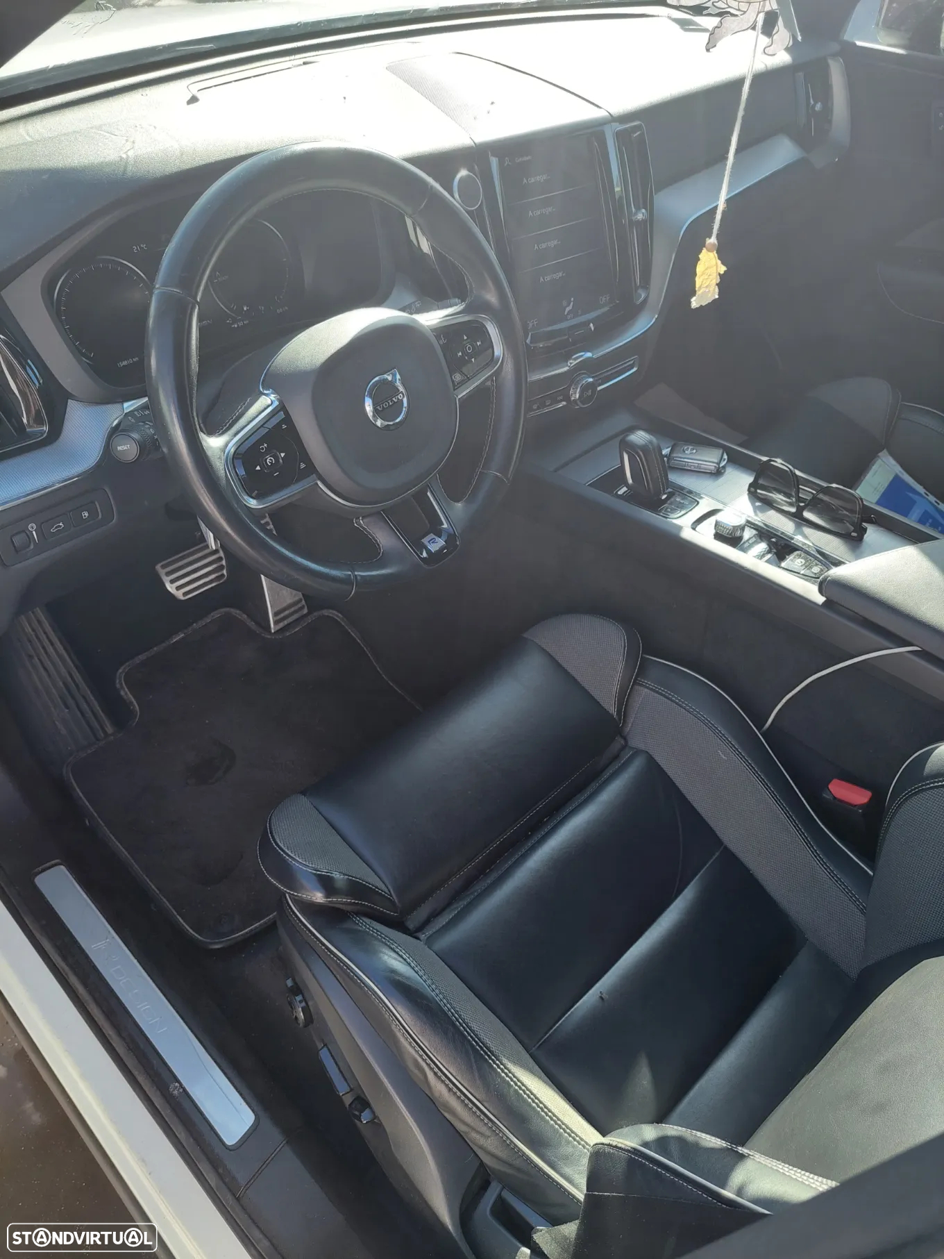 Volvo XC 60 2.0 T8 PHEV R-Design AWD - 2