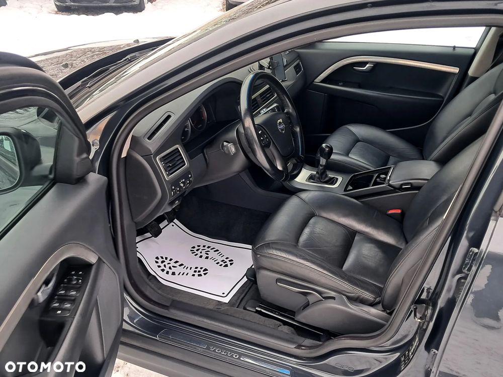 Volvo V70 2.0D Momentum - 13