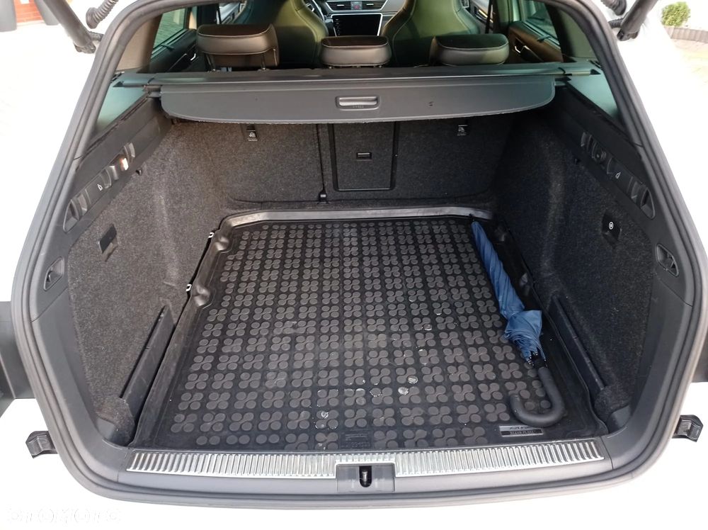 Skoda Superb 1.8 TSI DSG SportLine - 17