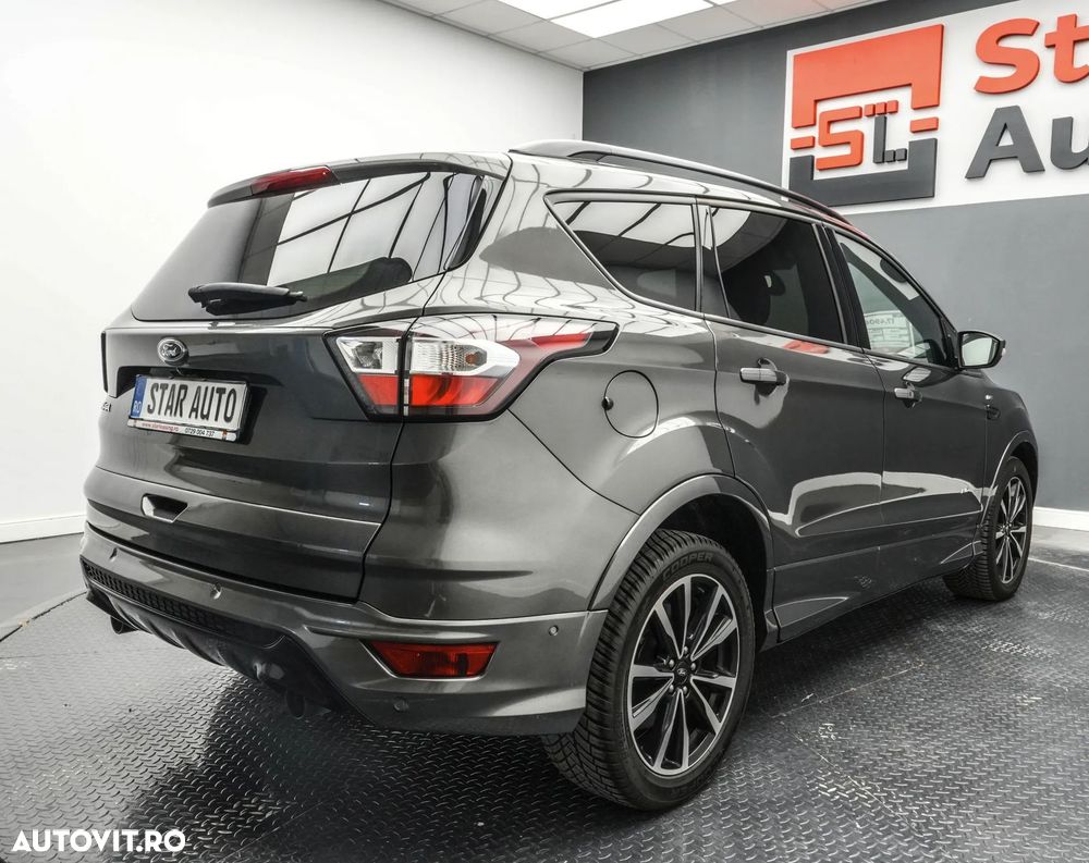 Ford Kuga 2.0 TDCi 4WD Powershift ST-Line - 7
