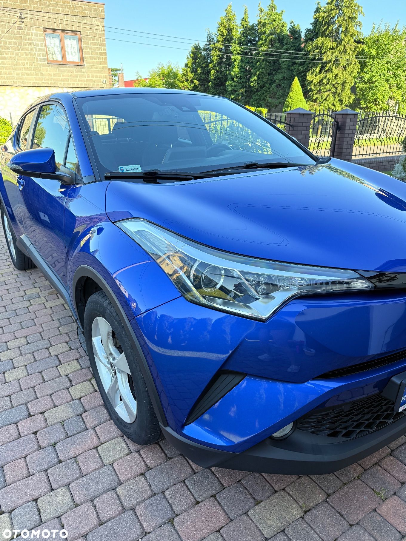 Toyota C-HR 1.2 T Premium - 1