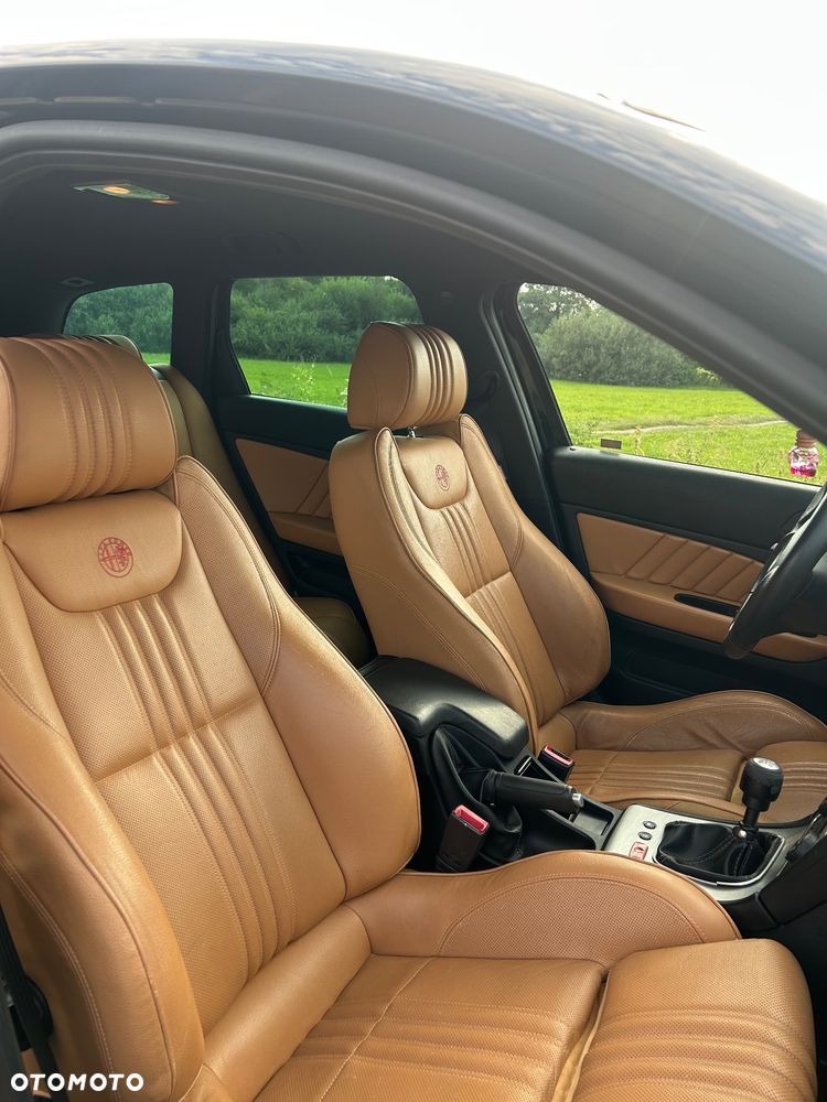 Alfa Romeo 159 1.9JTDM ti - 7