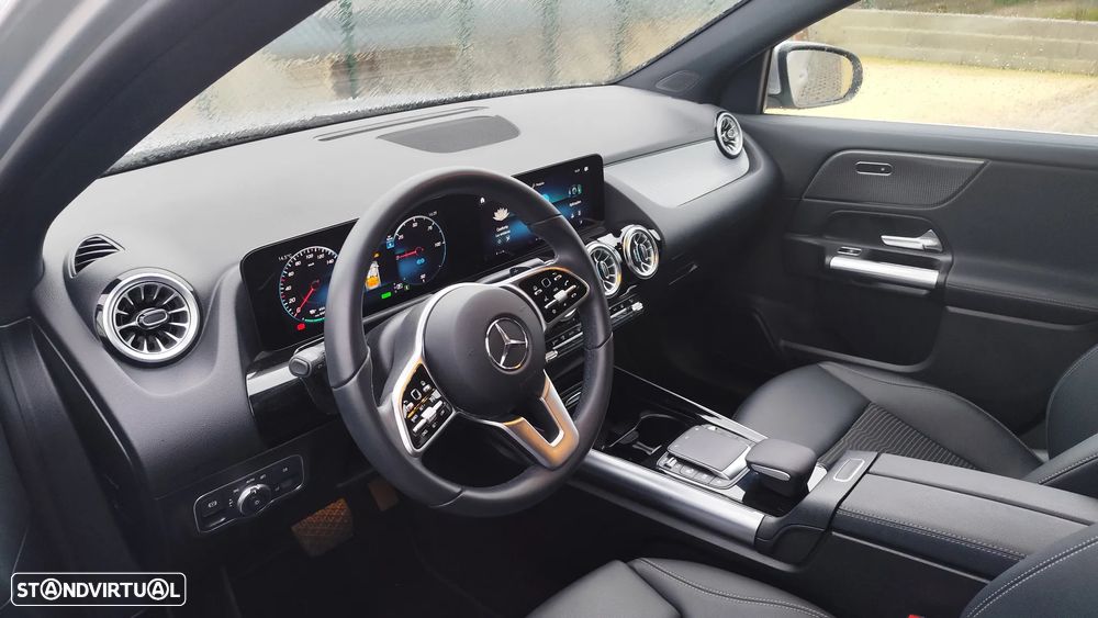 Mercedes-Benz EQA 250 - 21