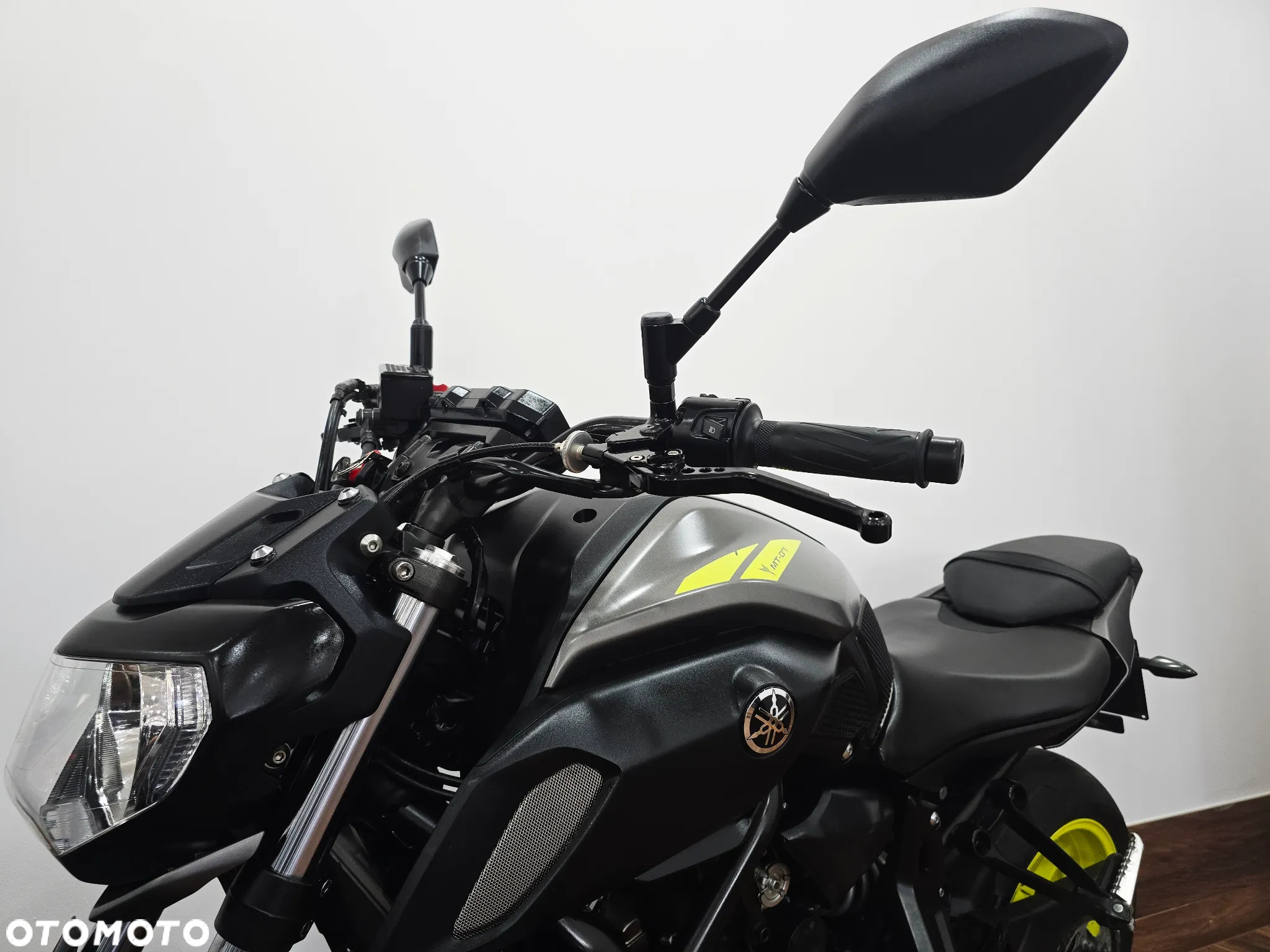 Yamaha MT - 18