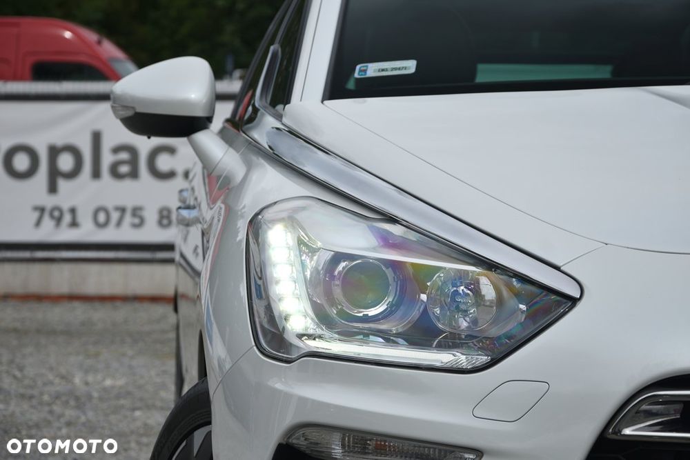 Citroën DS5 HDi 165 SoChic - 3
