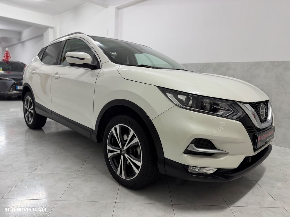 Nissan Qashqai 1.5 dCi N-Connecta 18 - 10