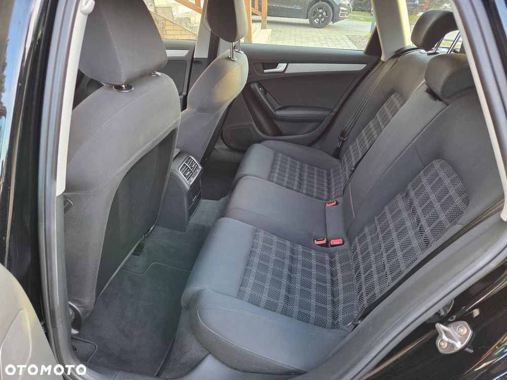 Audi A4 Avant 2.0 TFSI quattro S line Sportpaket - 7