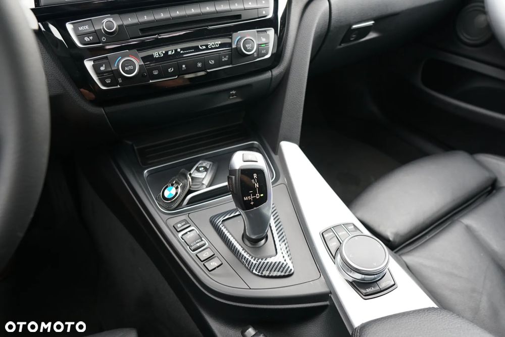 BMW Seria 4 420d xDrive Luxury Line - 32
