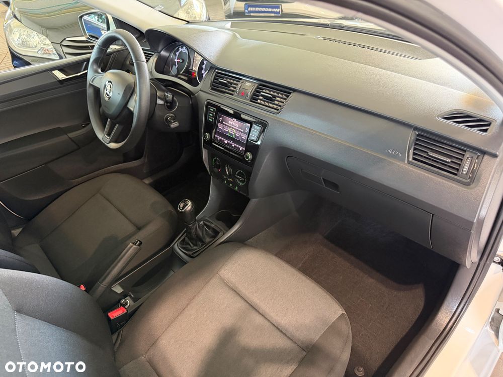 Skoda RAPID 1.0 TSI Active - 22