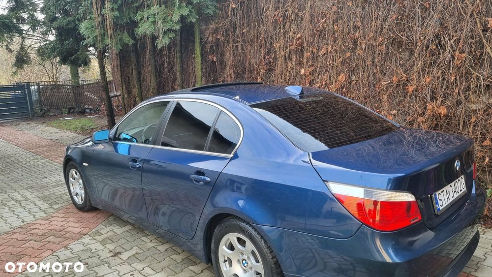 BMW Seria 5 525i - 2