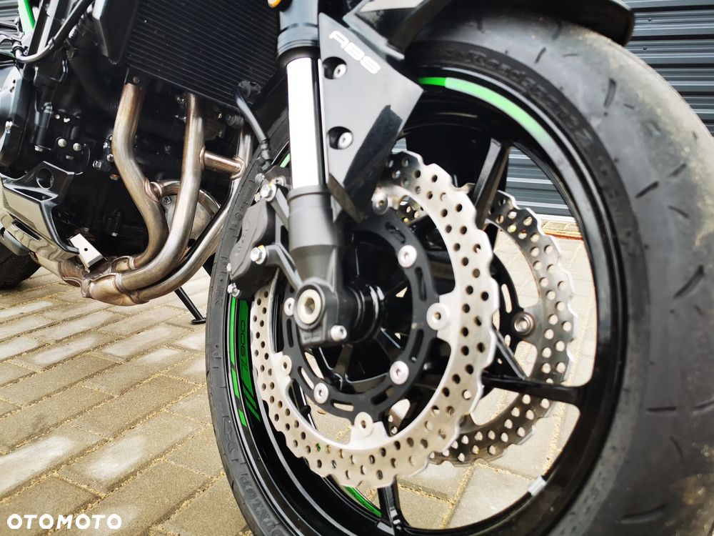 Kawasaki Z 900 - 21