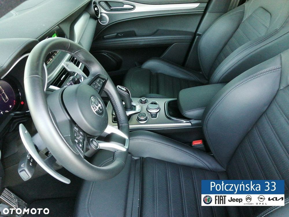 Alfa Romeo Stelvio - 23