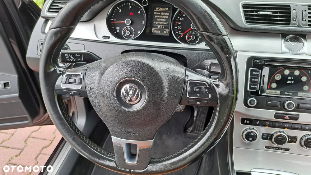Volkswagen Passat 2.0 TDI 4Mot Highline DSG - 15