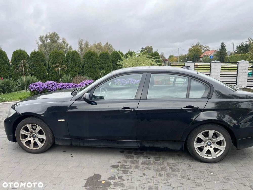 BMW Seria 3 318i - 6