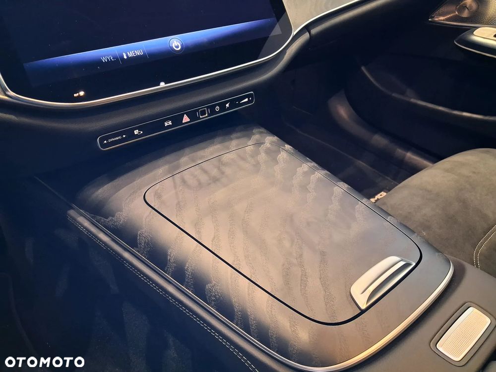 Mercedes-Benz Klasa E 220 d 4-Matic - 14