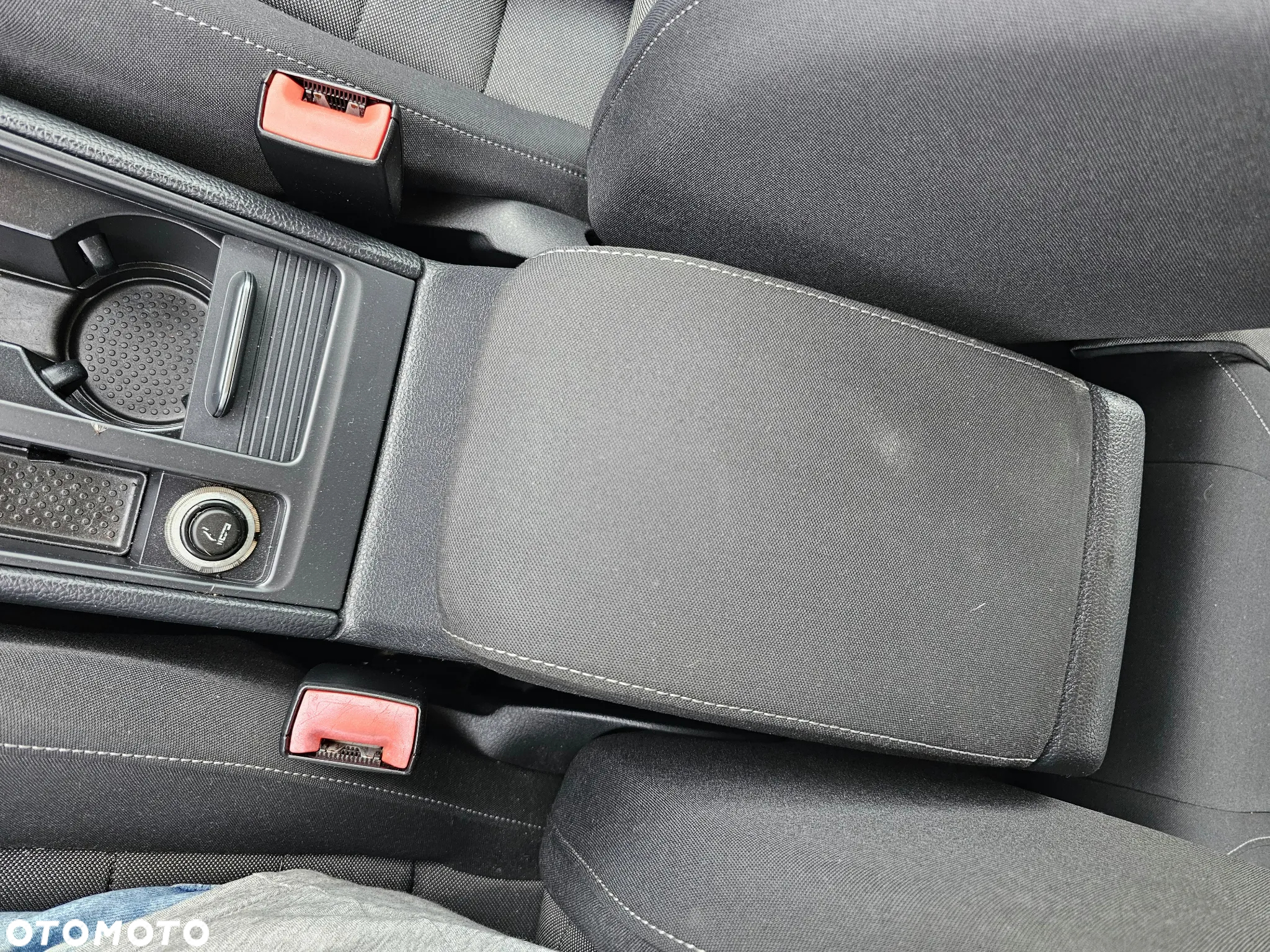 Volkswagen Golf VII 1.2 TSI BMT Trendline - 26