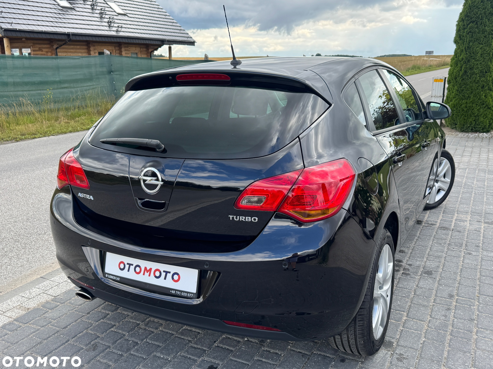 Opel Astra 1.4 Turbo Edition - 10