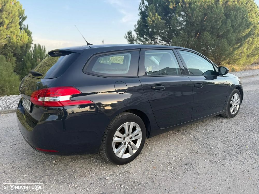 Peugeot 308 - 4