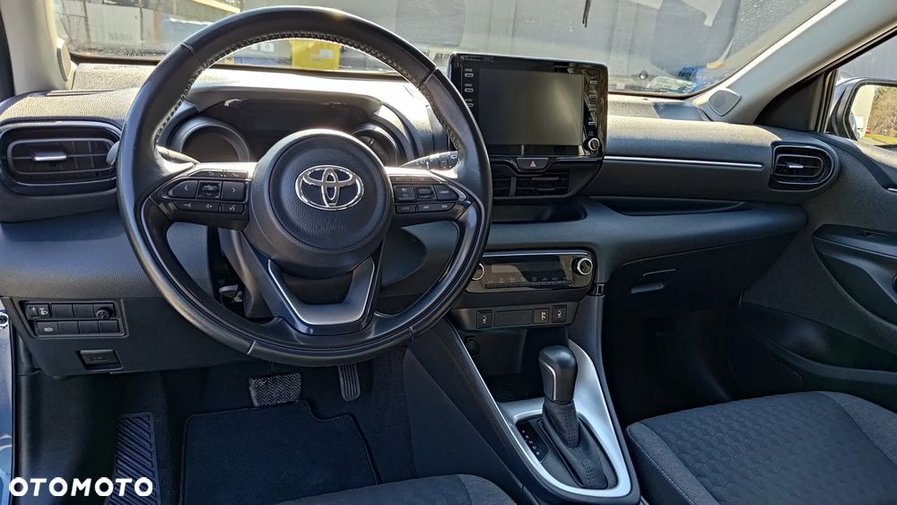 Toyota Yaris - 30