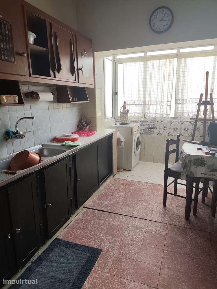 T2 mobilado no Barreiro, pronto a habitar - Grande imagem: 4/10