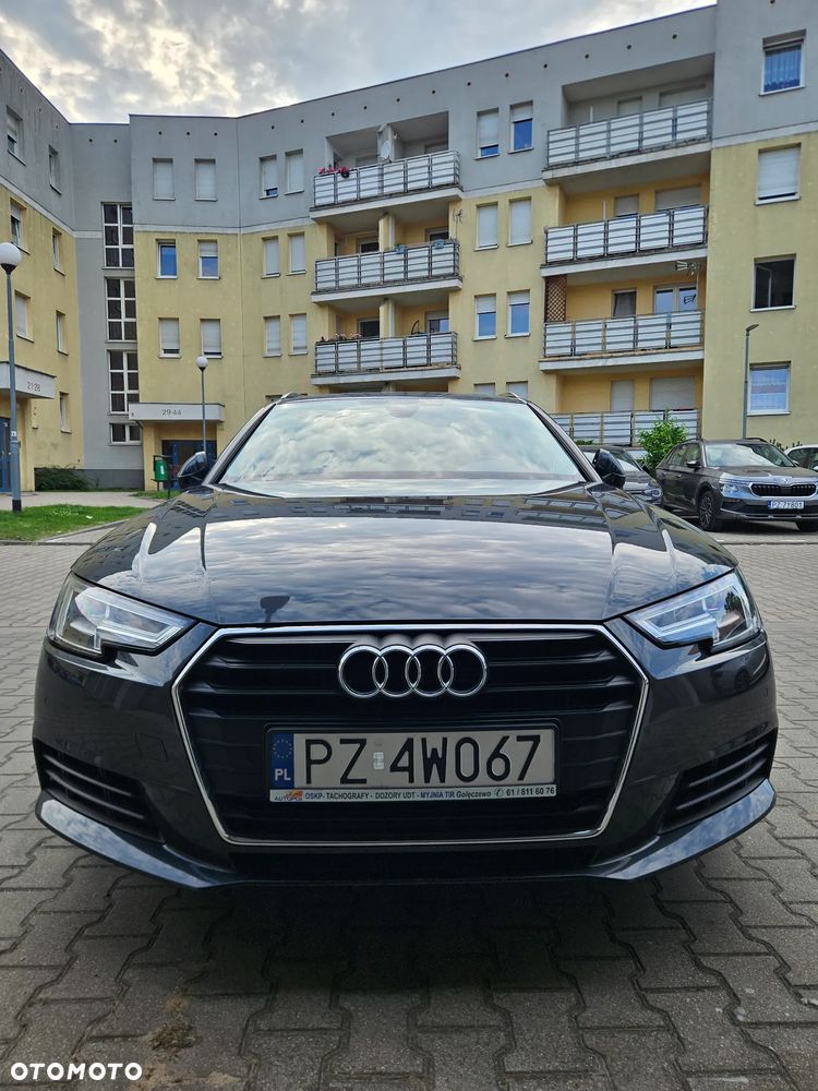 Audi A4 Avant 40 g-tron S tronic - 1