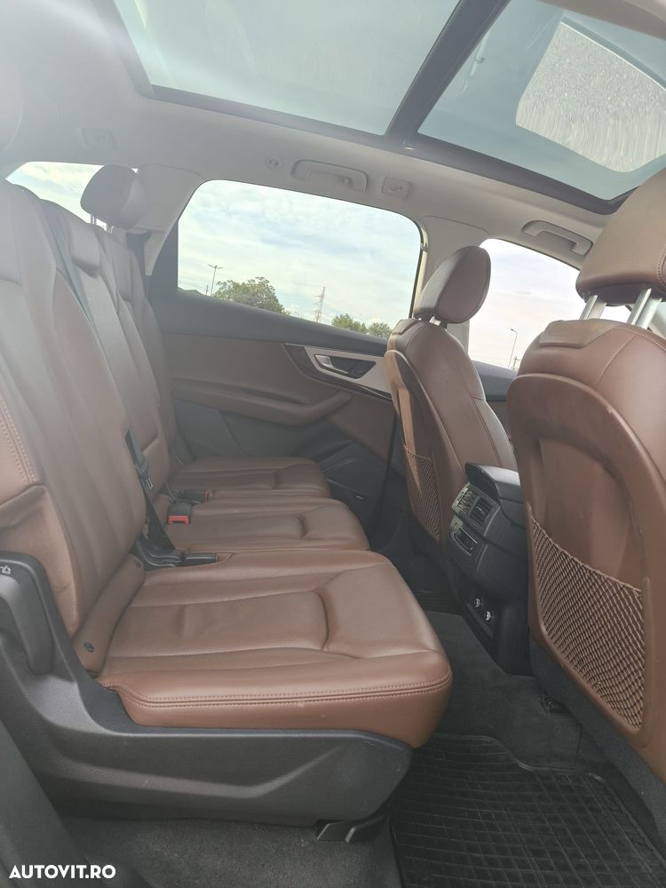 Audi Q7 - 30