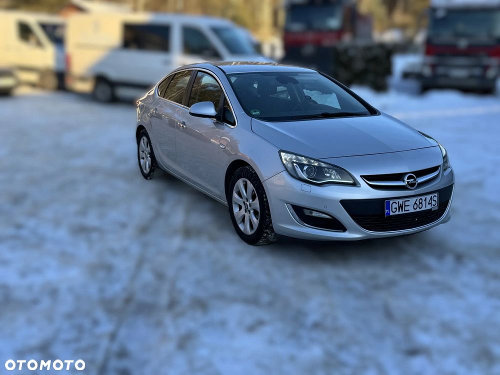Opel Astra - 2