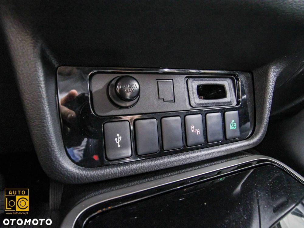 Mitsubishi Outlander PHEV Intense + - 26