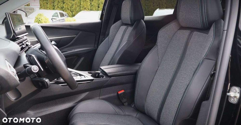 Peugeot 3008 - 13