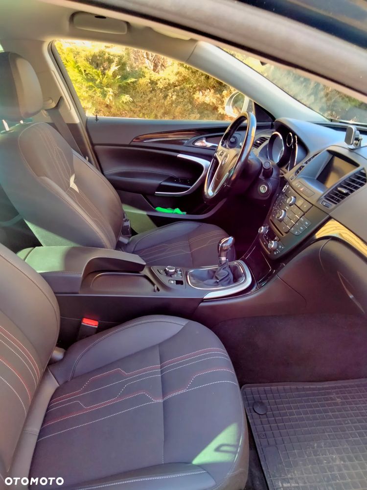Opel Insignia 2.0 CDTI - 24